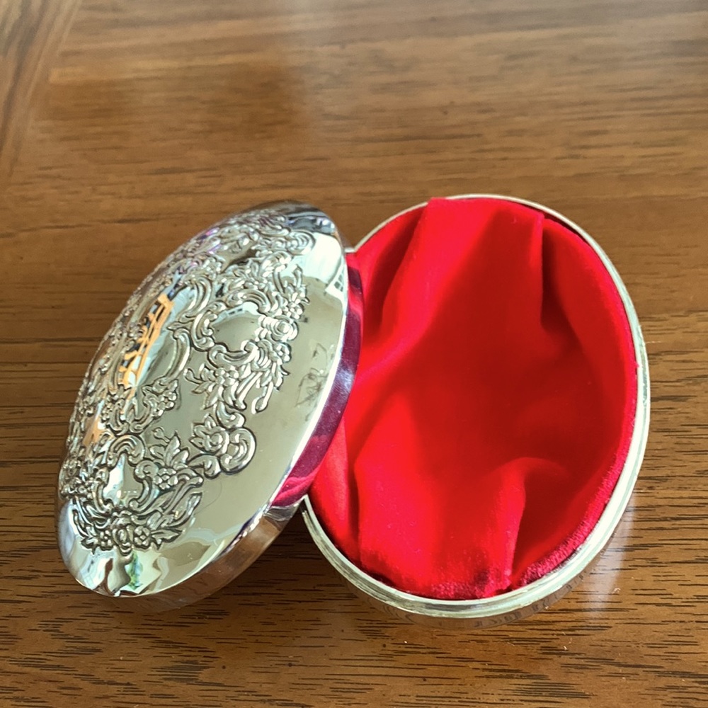 New!❤️Towle❤️Silver-Plated Trinket Box